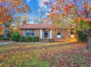 1644 Tryon Dr, Fayetteville, NC 28303