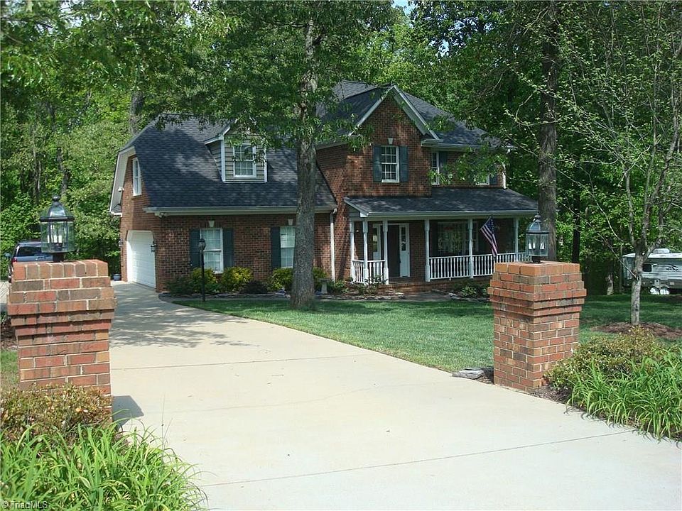 1st image of 8192 Oak Creek Dr