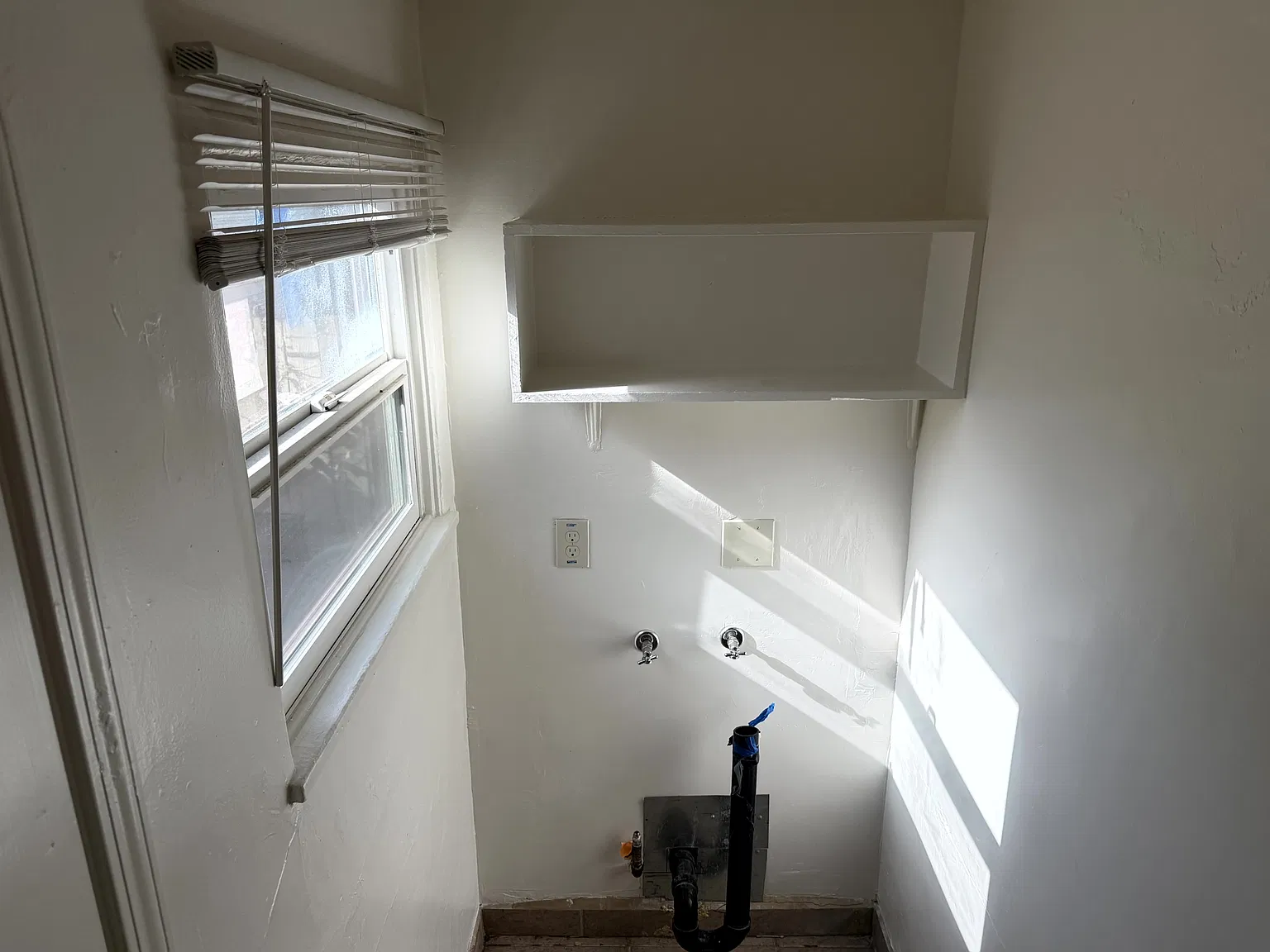 906 Del Monte Ave — Photo 1