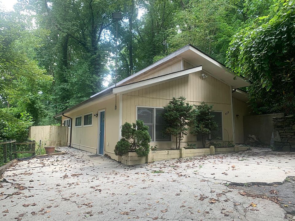 1st image of 415 Comet Dr