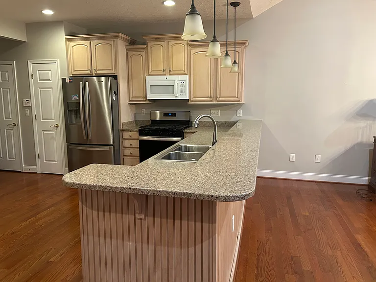 10317 Trellis Crossing Ln — Photo 9