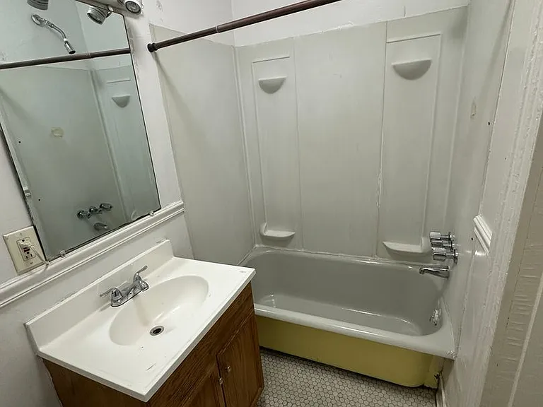 895 Mulberry St #C — Photo 7