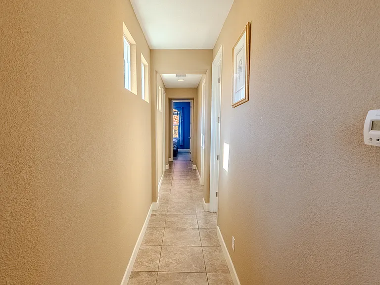 1040 S University Park Loop — Photo 33