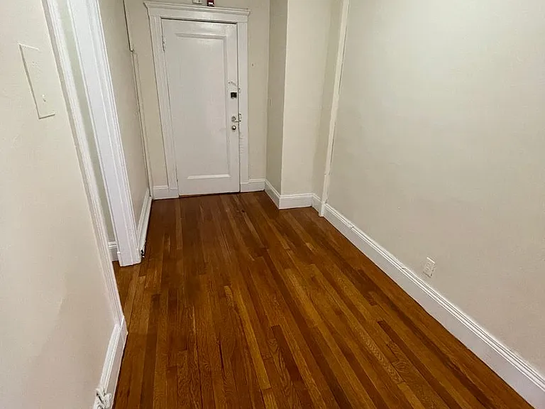 133 N Washington St #37 — Photo 5