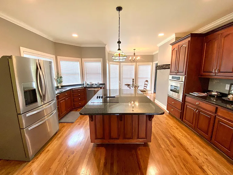 2505 Clifton Dr SE — Photo 12