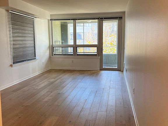 5th image of 750 Van Ness Ave Unit 305