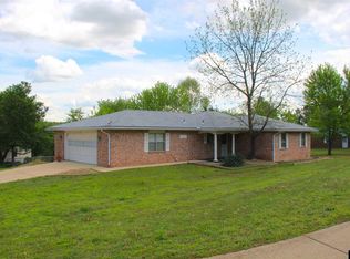 407 N Cardinal Dr, Mountain Home, AR 72653