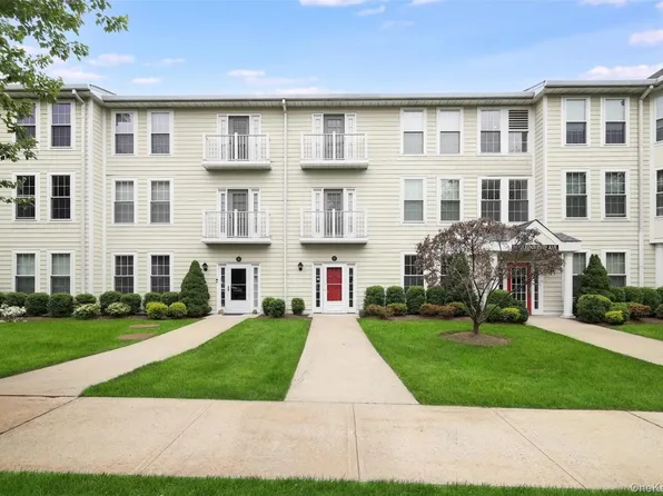 31 Greenridge Avenue #2E, White Plains, NY 10605