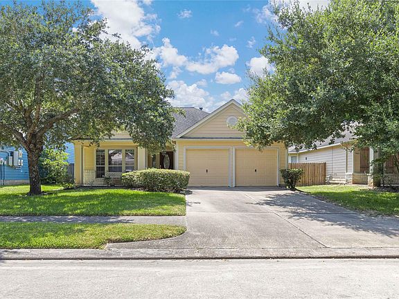 2nd image of 17919 Magenta Springs Dr