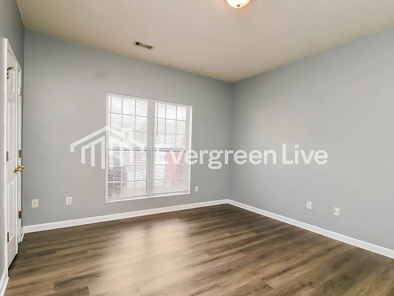 6640 Sunset Valley Cir — Photo 9