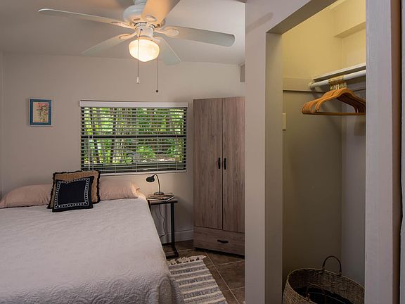 5th image of 1631 Bonita Ln #C