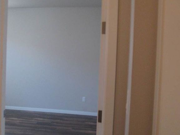3rd image of 4058 Sawtooth Ct
