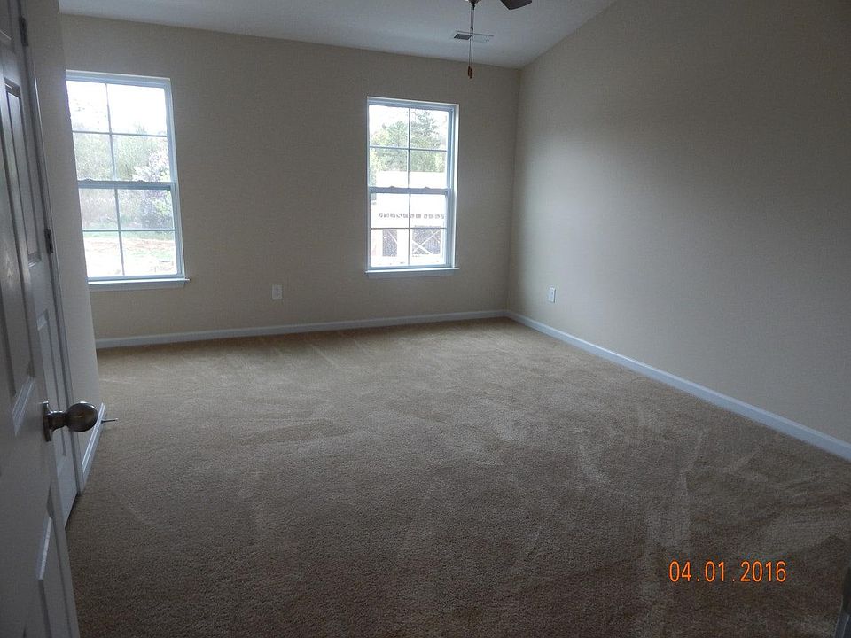 Entryway to master bedroom. 