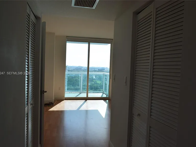 1800 N Bayshore Dr #2310 — Photo 33