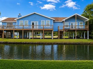 1615 Railroad Ave, San Leon, TX 77539