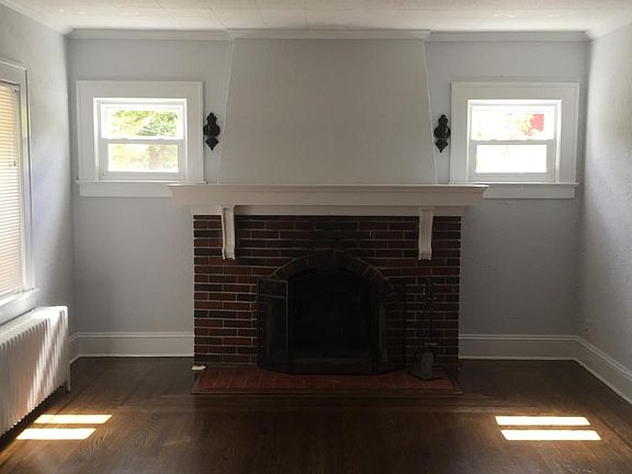 Wood burning fireplace