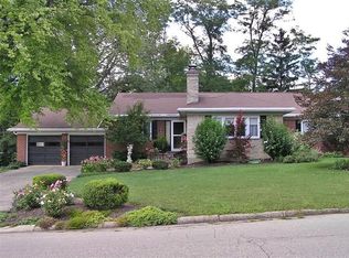 673 Dell Ridge Dr, Dayton, OH 45429