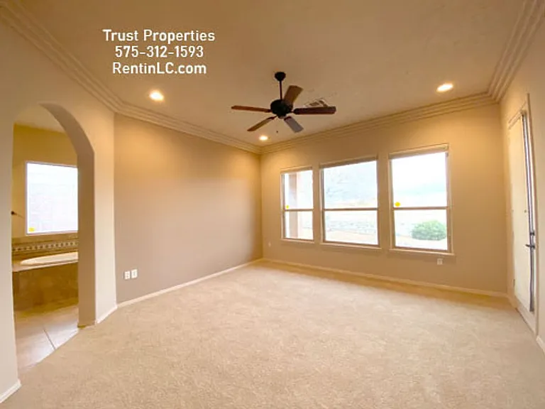 1932 Lone Tree Ln — Photo 11