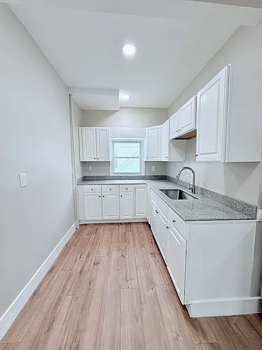 883 Union St Photo 1
