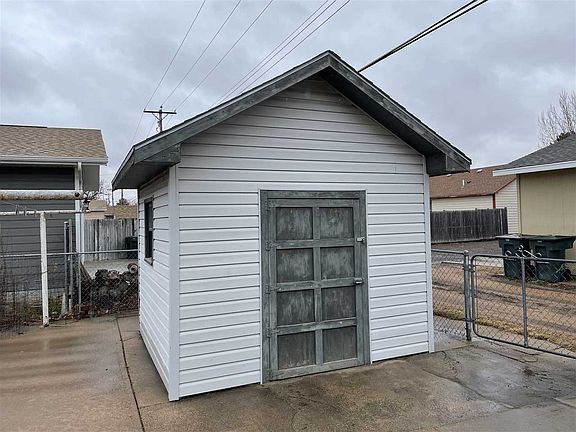 5th image of 2921 W 2nd St