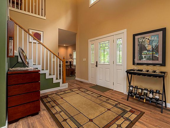 4th image of 1127 Cedar Ridge Dr