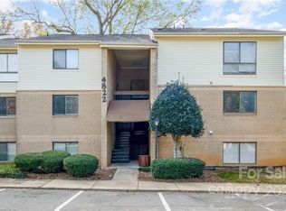 4822 Spring Lake Dr, Charlotte, NC 28212