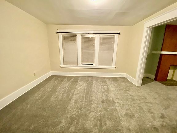 4th image of 704 Liberty St #706-2