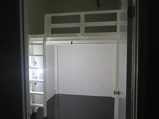 Rented by Spot It Realty LLC | media 27