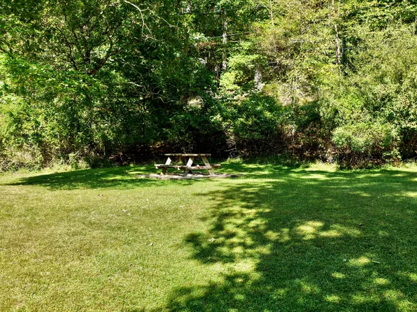 36 Mackle Ln, Lewisburg, WV 24901