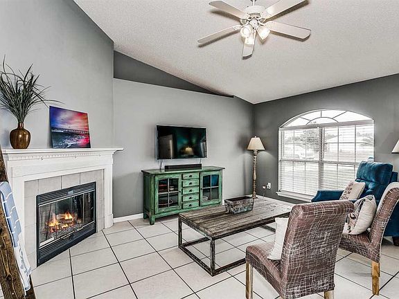 3rd image of 1519 Joseph Cir
