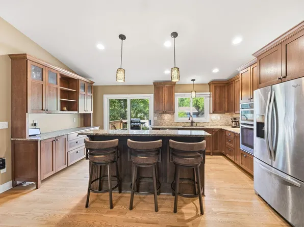 3261 Zane Ave N, Crystal, MN 55422