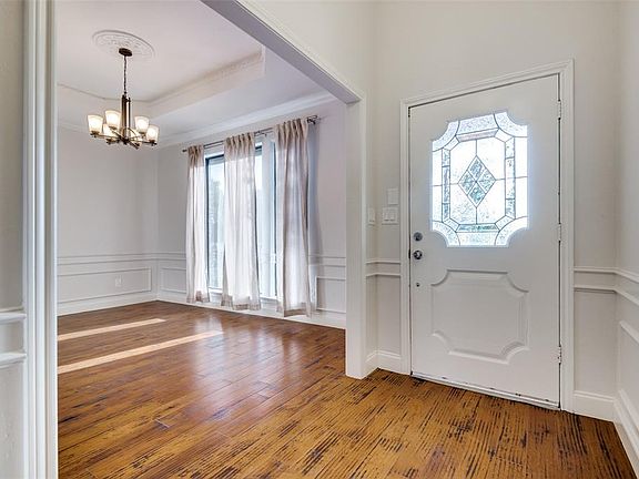 4th image of 2715 Gainesborough Dr