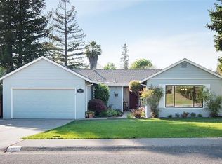 25 Rudnick Ave, Novato, CA 94945