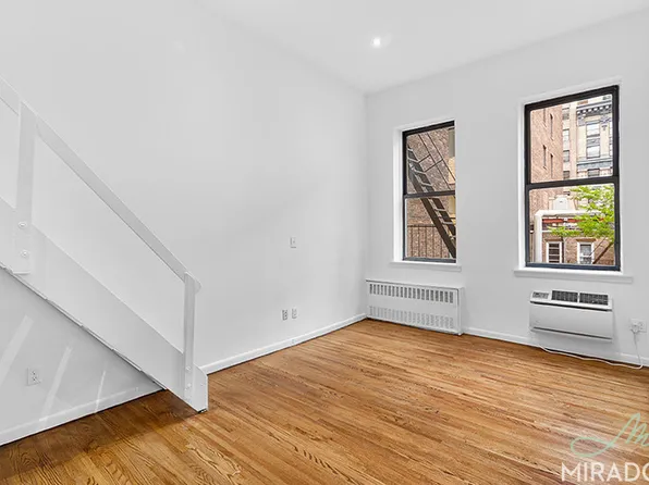 26 East 13th Street image 1 of 3