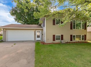 114 S 2nd Ave E, Melrose, MN 56352
