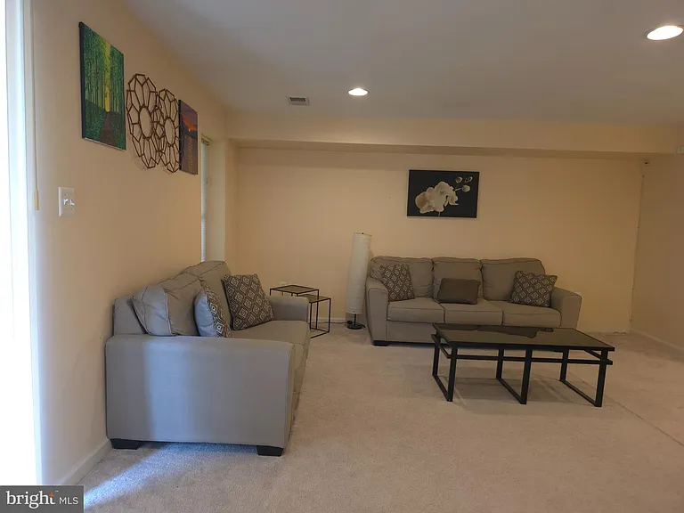 15546 Miller School Pl — Photo 6