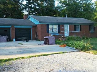 541 W 4th St, Trenton, IL