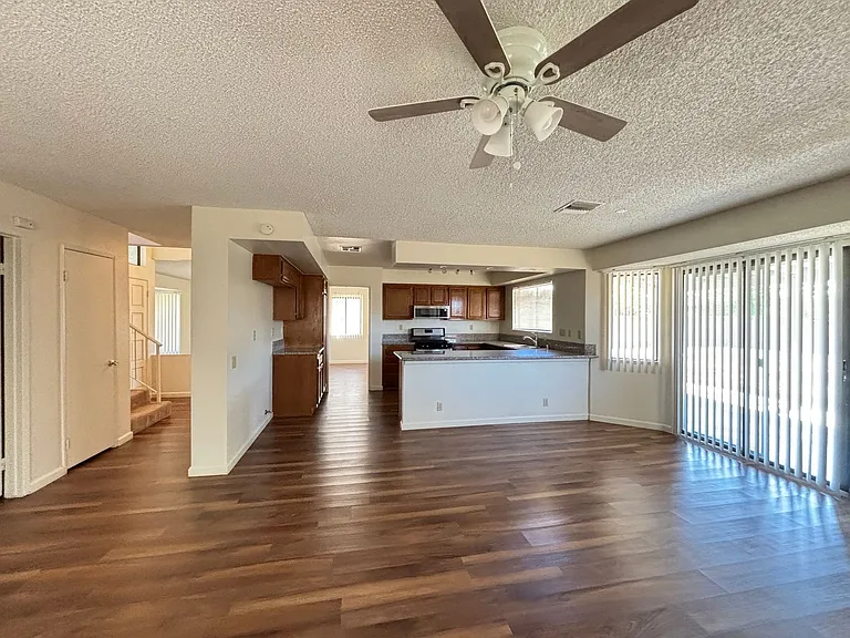 43909 Kennsington Pl — Photo 11