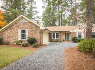 215 Saint Andrews Dr, Pinehurst, NC 28374