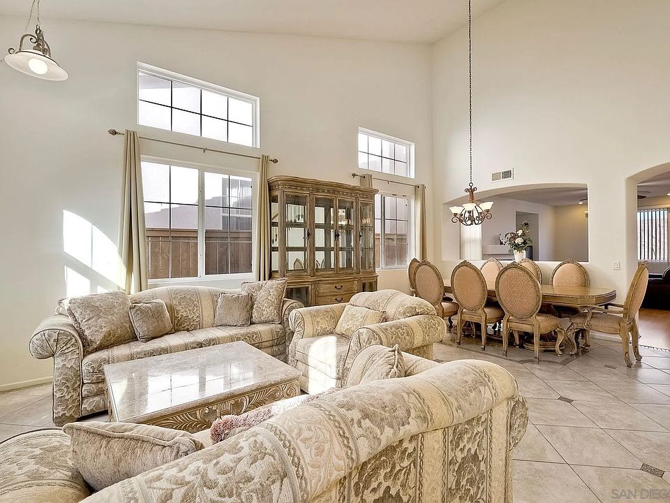 ヤヨマウンテンビューページ 979 Mount Whitney Ct, Chula Vista, CA 91913 | Zillow