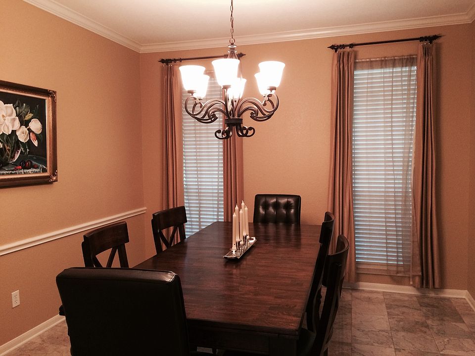 beautiful dining room
