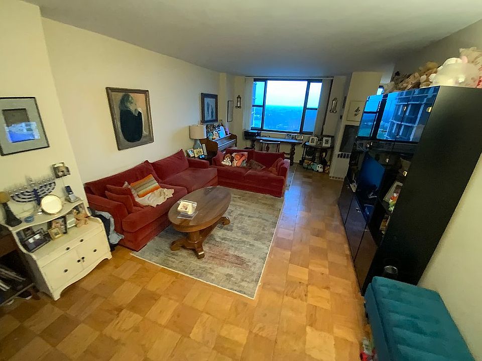 1st image of 269 Grand Central Pkwy #8X