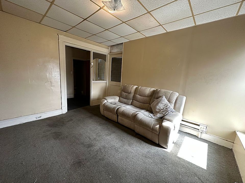 Unit 1 - living rm