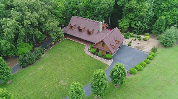 2nd image of 180 Country Acres Dr