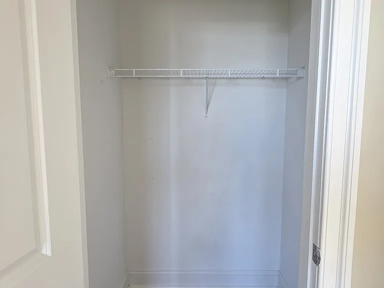 252 N Christopher Columbus Blvd #303 — Photo 13