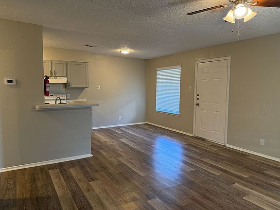 3rd image of 3518 Grant Ave APT 223