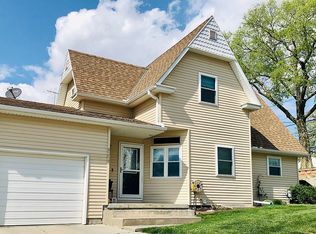 508 Walnut St, Oakland, IA 51560