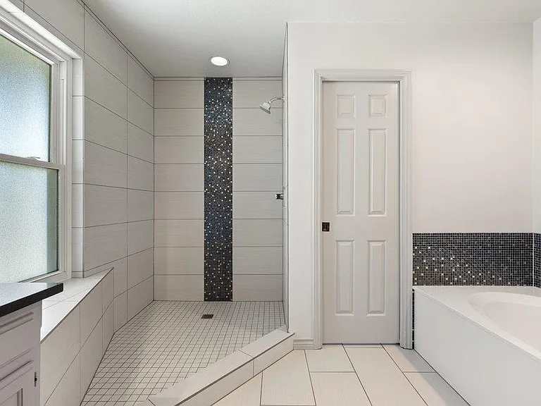 10408 Loring Dr — Photo 26