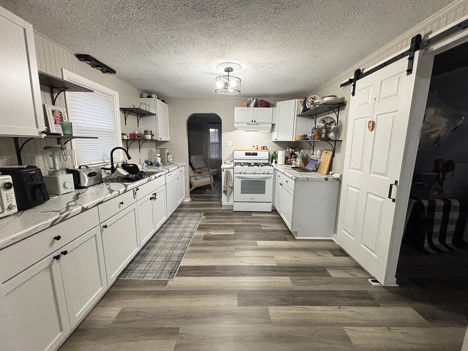 4 bed, 1412 sqft, $1,650 — Photo 2