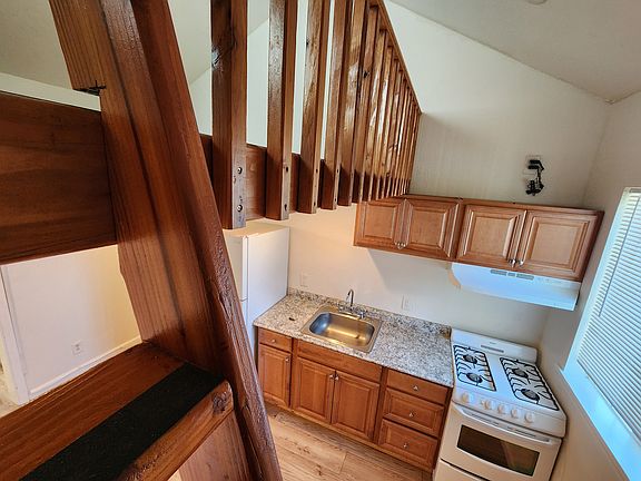 4th image of 514 Butte St #A